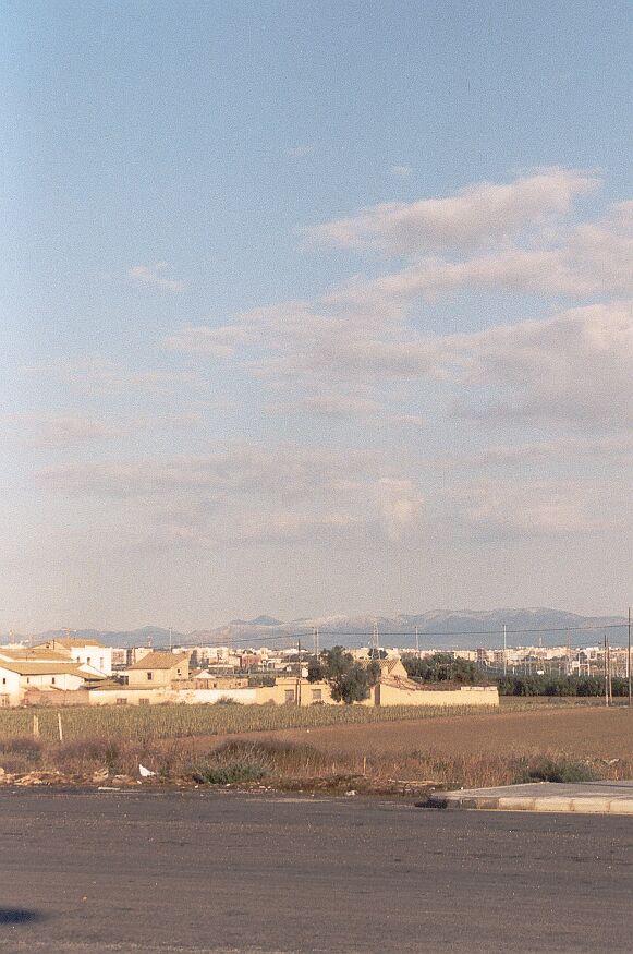 La Sierra Calderona desde la Avda. 9 de Octubre de Valencia